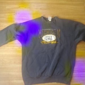 Vintage Michigan Wolverines University XL sweat shirt Top Threads